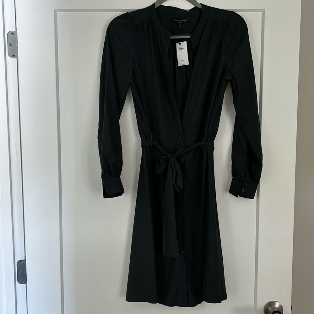 NWT - Banana Republic Dark Emerald Dress with tie waist